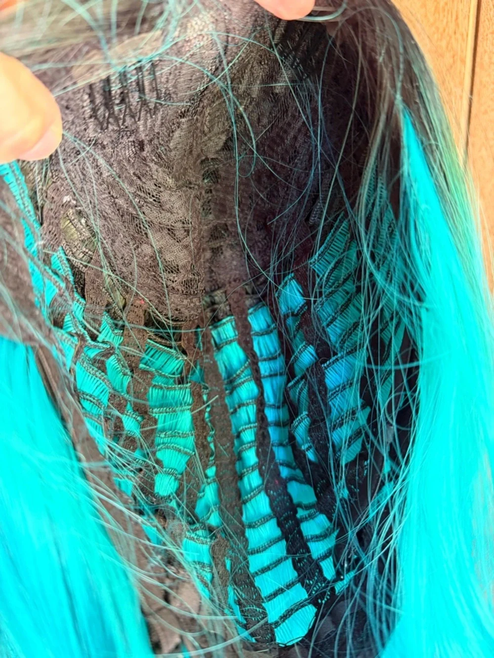 N/A vibrant turquoise